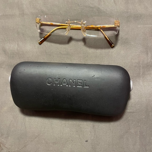 CHANEL Glasses Gold Logo with Case - Picture 3 of 10